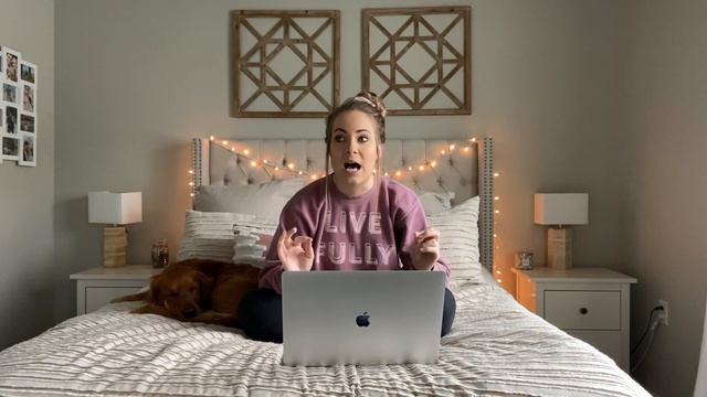 VLOGMAS DAY 9 | 2019 Yearly Favorites смотреть онлайн