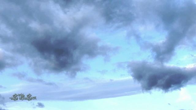 Небо с темными облоками и вороной смотреть онлайн