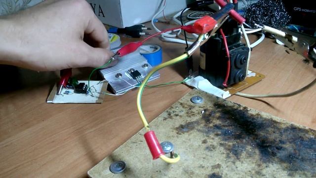 HV - Ne555 + ТДКС = 7кV, Vcc-9V 1A