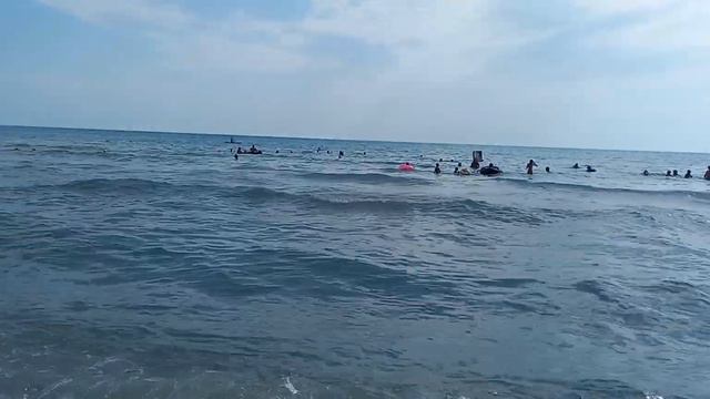 чёрное море сильные волны смотреть онлайн