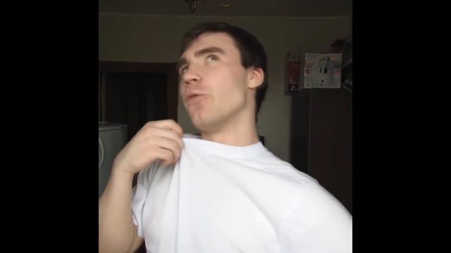 Не прилично спрашивать возраст у девушки ( На случай важных переговоров ) смотреть онлайн