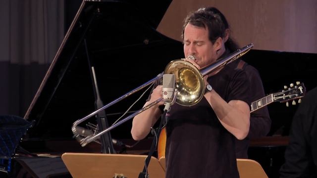 Nils Wogram und HfM Jazz Orchestra - Hogwarts смотреть онлайн