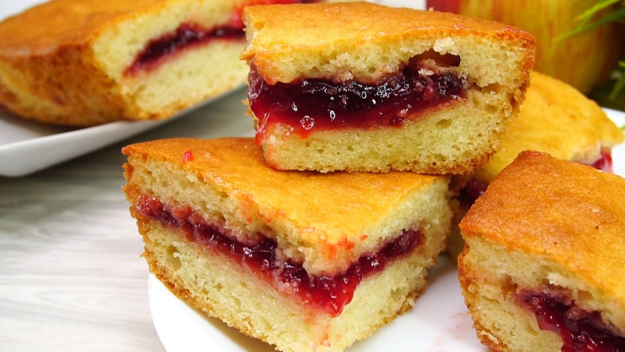 Пирог с секретом! Из продуктов, которые всегда есть дома! С ним справится любая хозяйка смотреть онлайн