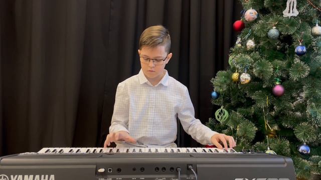 Ильин Кирилл (И. Красильников, В стране эльфов) смотреть онлайн