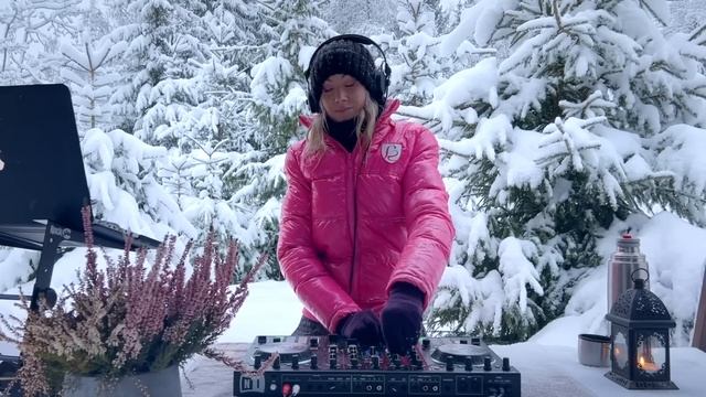 PEZSI [DJ-SET 2023] x SNOWFALL - Progressive House смотреть онлайн