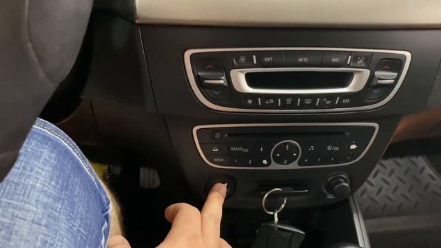 Renault Fluence 2013. Чугуевского, 9 смотреть онлайн