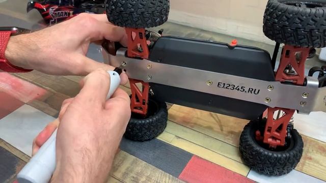 Установка металлической защиты на шасси P2568 Remo Hobby 1/16 Smax V2 RH1631, RH1635