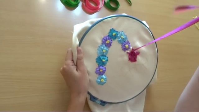 Вышивка атласными лентами - Панно смотреть онлайн