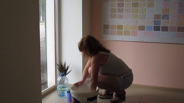 Константин Зялик - Замешивание жидких обоев производителя Константина Зялик смотреть онлайн