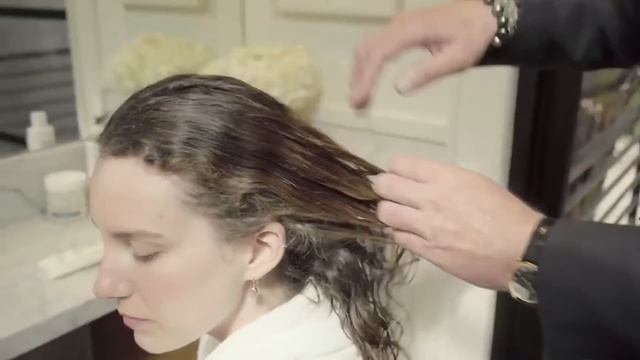 10 EASY STEPS to get the FRENCH GIRL HAIRSTYLE - PARISIAN STYLE смотреть онлайн