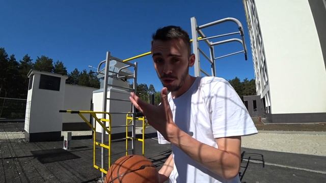 КАК ЗАБИТЬ СВОЙ ПЕРВЫЙ ДАНК? / HOW TO DUNK? / КАК ВЫШЕ ПРЫГАТЬ смотреть онлайн