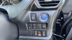 Обзор ДВУХ Toyota Esquire рестайлинг и дорестайл! Стоит ли переплачивать? Наглядно показываем!