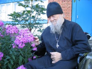 Блаженный Христа ради юродивый старец схимонах Симон избранный Богом.