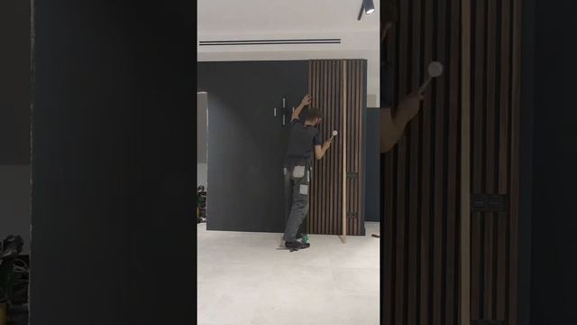 монтаж декоративных реек в шпоне американского ореха смотреть онлайн