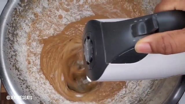 Easy Carrot Cake Recipe||HOW TO MAKE MOIST CARROT CAKE || JERENE'S EATS