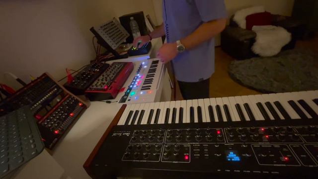 Synthesizer-Jam/ Electronic Music Improv 7 смотреть онлайн