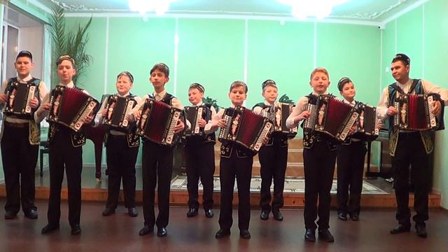 152*. Ансамбль гармонистов "Попурри на татарские народные мелодии" смотреть онлайн
