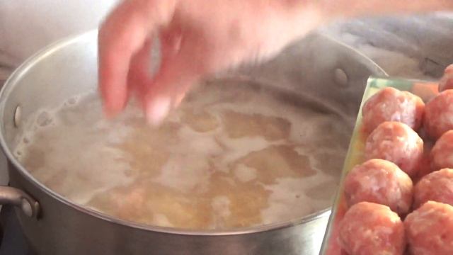 ЧЕЧЕВИЧНЫЙ СУП С ФРИКАДЕЛЬКАМИ! ВКУСНЯТИНА ЗА 30 МИНУТ!!! смотреть онлайн
