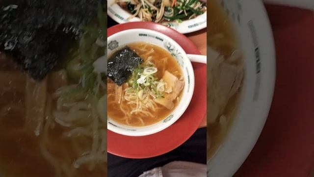 日高屋の半ラーメン? смотреть онлайн