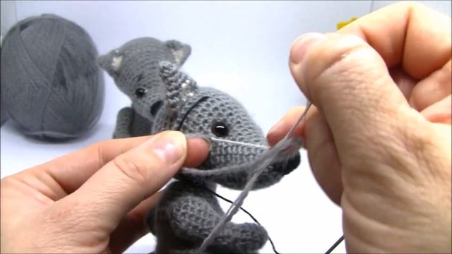 Делаем живые глазки игрушке. Оформление вязаных игрушек. смотреть онлайн