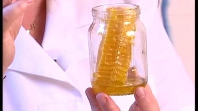 Лечим детей от простуды медом