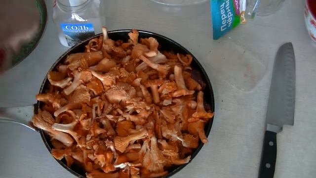 Мраморная говядина с лисичками в духовке смотреть онлайн