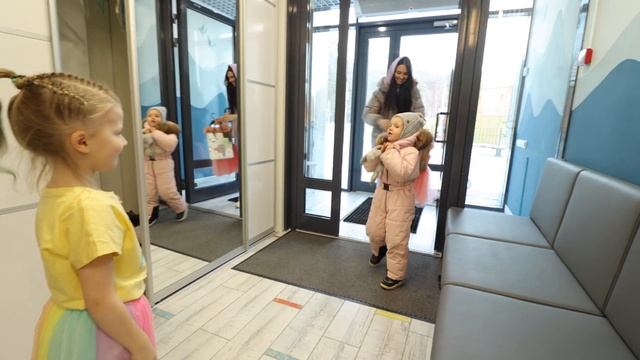 Кате 6 Лет! Распаковка подарков! Among Us! Амонгас смотреть онлайн