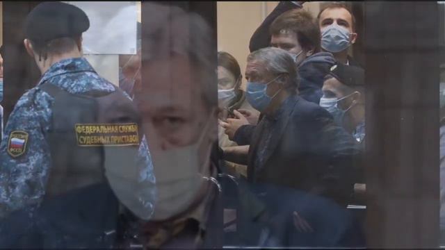 Михаил Ефремов получил 8 лет колонии смотреть онлайн