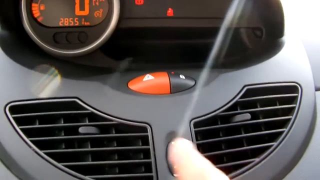 Video review Renault Twingo 1.2 16v Quickshift Automaat Dynamique, 2010, 16-LBS-9 смотреть онлайн