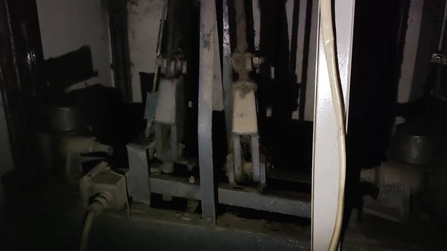 КРЫША РАСПАШНОГО ЛИФТА! ПРИКОЛЫ С РАСПАШНИКОМ 2 смотреть онлайн