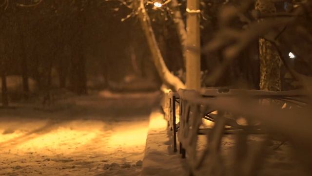 Ночной Санкт-Петербург 4К Ultra HD ( MAGIC LANTERN RAW Video/ Canon 6D Canon EF 85mm f/1.2L II)) смотреть онлайн