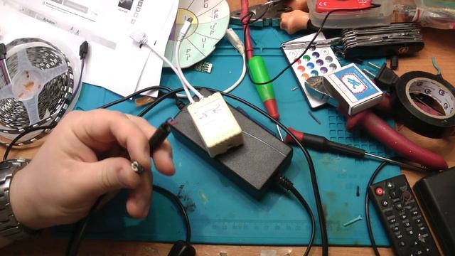 Просто, как подключить RGB ленту =)_0002 смотреть онлайн