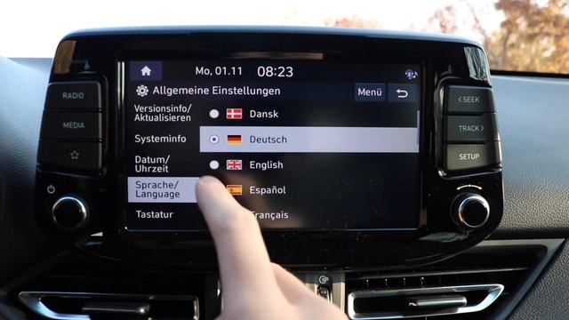 Hyundai i30 - Changing the Language смотреть онлайн