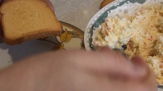 Вкуснейшие бутерброды с крабовыми палочками. Новогодняя закуска смотреть онлайн