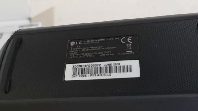 LG PK3 Bluetooth speaker unboxing смотреть онлайн
