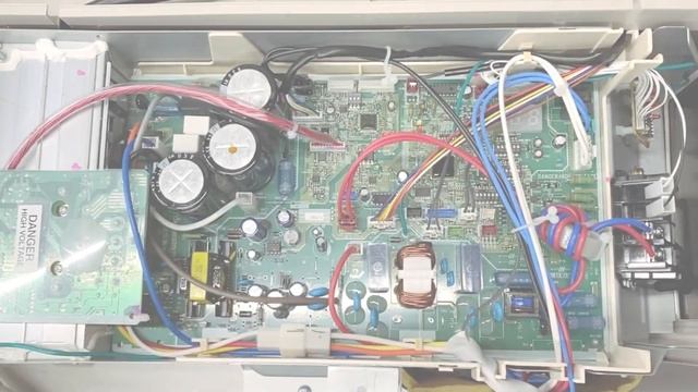 Обзор теплового насоса Hitachi Yutaki S Combi смотреть онлайн
