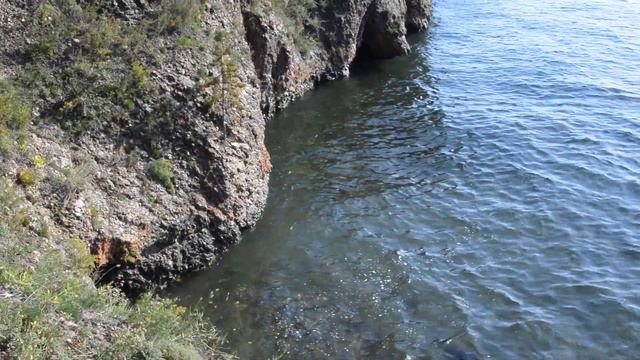 Волны бьют о Чаячий утёс смотреть онлайн