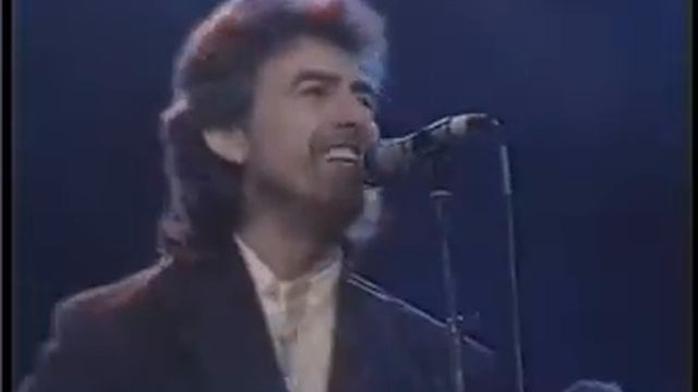 Elton John & George Harrison & Ringo Starr & Eric Clapton & Phil Collins While My Guitar Gently смотреть онлайн