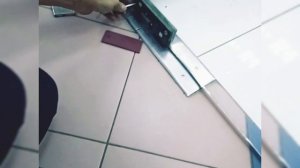 Как поднять стеклянные двери чтобы они не задевали порог? Покажу как раз и навсегда решить вопрос