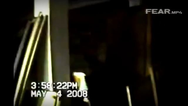 Парень и девушка исчезли в заброшенной психбольнице, оставив жуткое видео. Pennhurst Found Footage смотреть онлайн