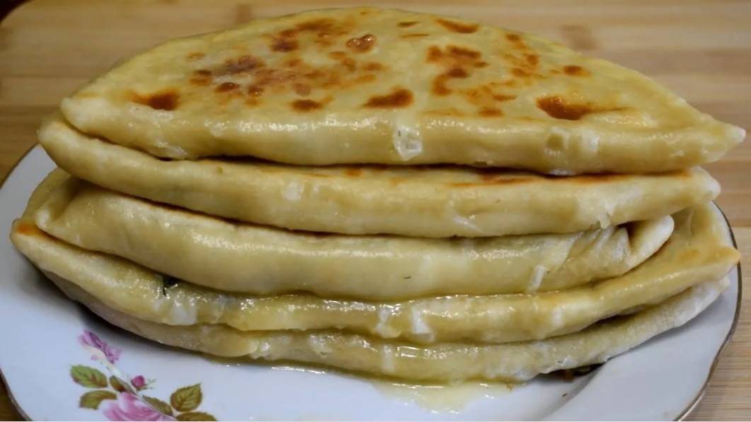 Оказалось не все знают этот рецепт. Лепёшки Кефирные! Такие Вкусные Лепёшки Съедаются в один миг! смотреть онлайн