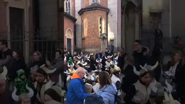 СКАНДИНАВЫ В ИТАЛИИ.ГДЕ МОЖНО ВСТРЕТИТЬ? #таняиталия #житьвиталии #нашивиталии #италия #итальянцы смотреть онлайн