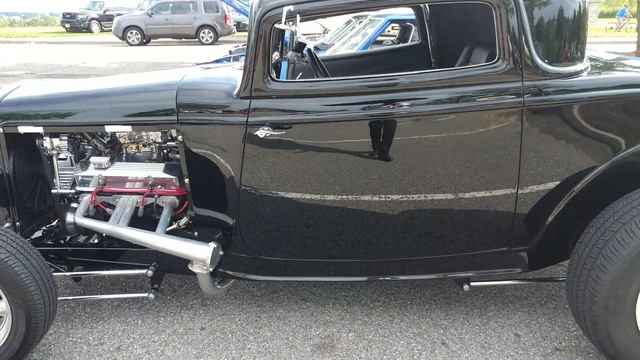 1932 BLACK FORD 3 WINDOW COUPE WITH CHEVROLET ENGINE NY 'HQT ROD' смотреть онлайн