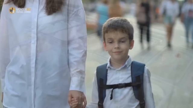 Boy Cries at His Mom's Grave Saying "Take Me With You". Then something incredible happened смотреть онлайн