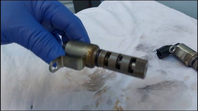 TOYOTA YARIS VVTi OIL CONTROL VALVE CLEANING