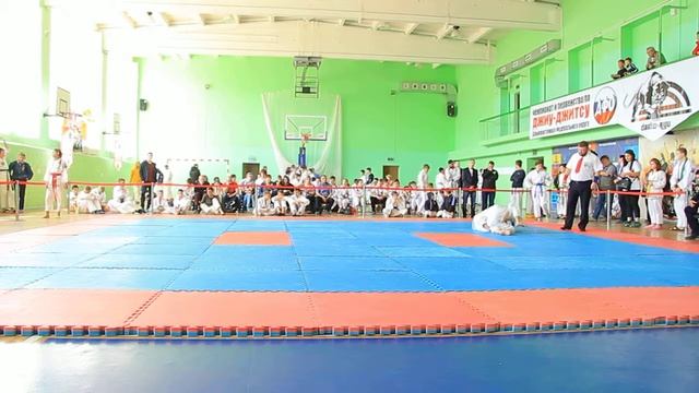 Солтанов(красный,Смидович)-Коренчук(синий,Владивосток)