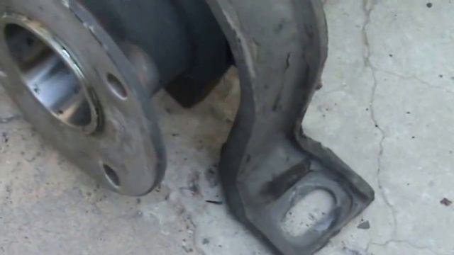 Замена подвесного подшипника Mersedes sprinter 411 смотреть онлайн