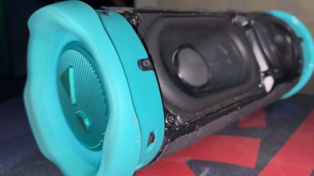 Bass test JBL flip 6 смотреть онлайн