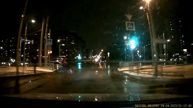 04/04/2023 самокат на красный смотреть онлайн