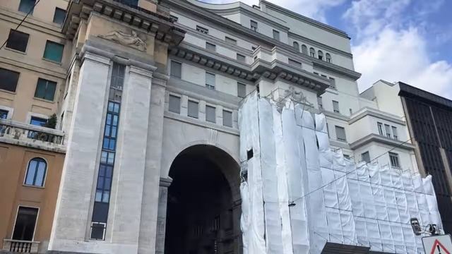 Галерея-пассаж «Корсо» | Собор и Ла Скала. Достопримечательности Милана смотреть онлайн